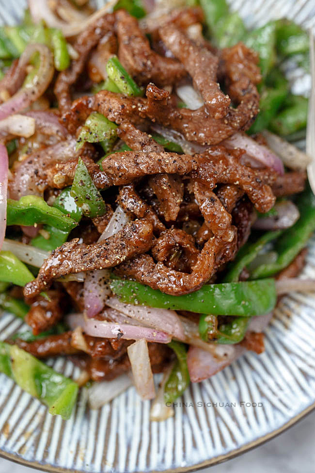 black pepper beef stir fry|chinasichuanfood.com