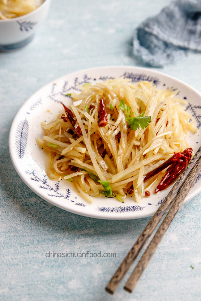 hot and sour shredded potatoes|chinasichuanfood.com