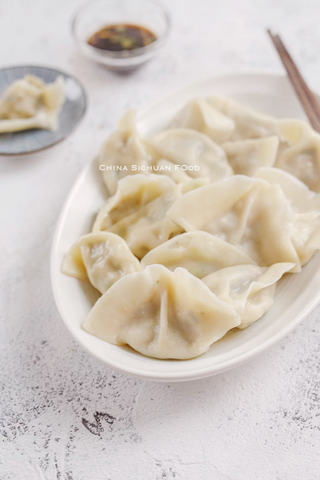 How to make Chinese dumplings|chinasichuanfood.com