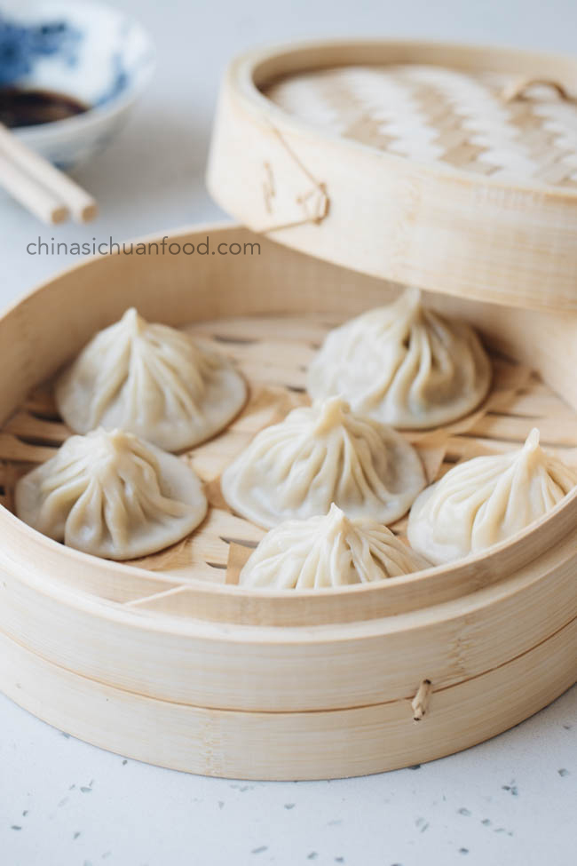 Shanghai soup dumpling|chinasichuanfood.com