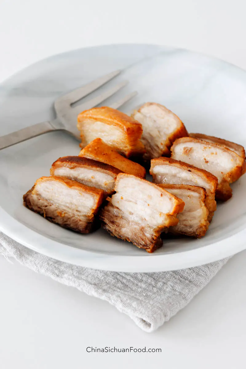 pan-fried crispy pork belly|chinasichuanfood.com